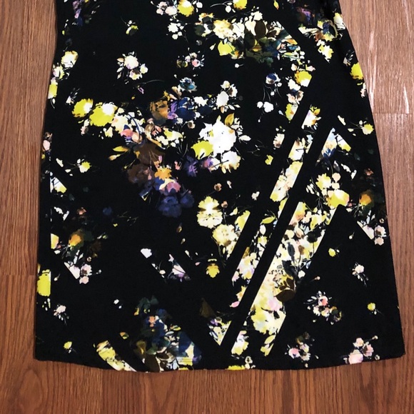 Abstract foral black yellow and purple dress - Picture 3 of 3